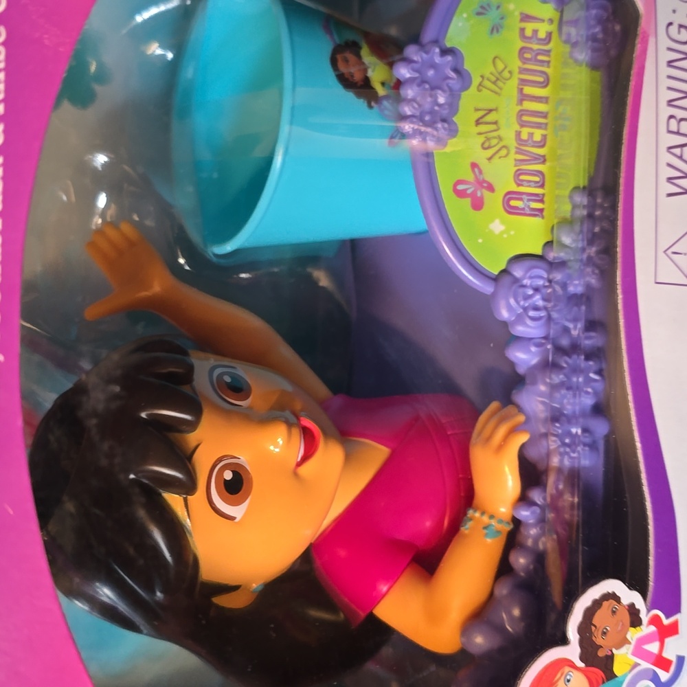 NIB. Dora Magical Smile Set - Toothbrush Holder, Toothbrush & Cup - Picture 3 of 4